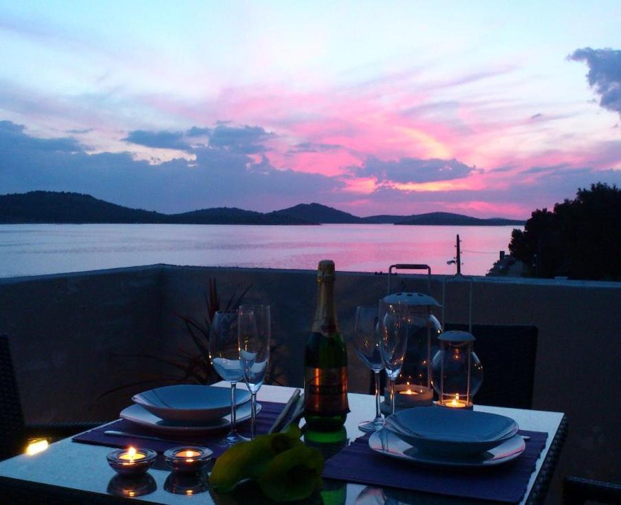 Apartments Miranda คาปริเย ภายนอก รูปภาพ