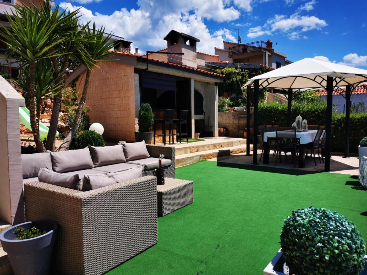 Apartments Miranda คาปริเย ภายนอก รูปภาพ