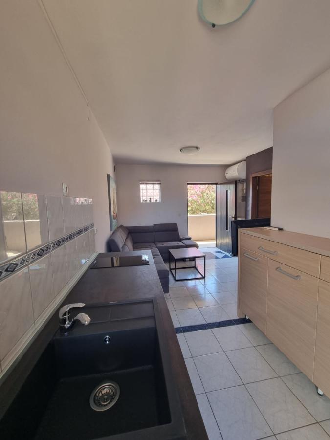 Apartments Miranda คาปริเย ภายนอก รูปภาพ