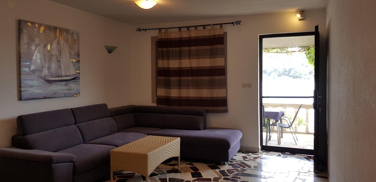 Apartments Miranda คาปริเย ภายนอก รูปภาพ